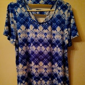 Plus size women's shirt